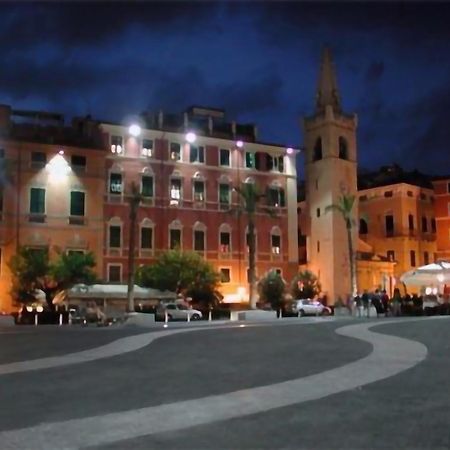 Affittacamere "In Piazzetta Da Vasco" ليريسي المظهر الخارجي الصورة